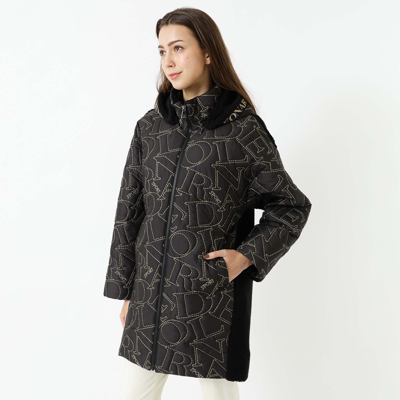 ■レオナールスポーツ キルティングコート 黒 42 美品とても綺麗なコートです