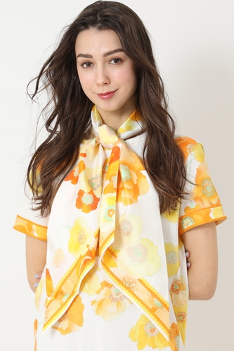 JS インポート　スカーフ